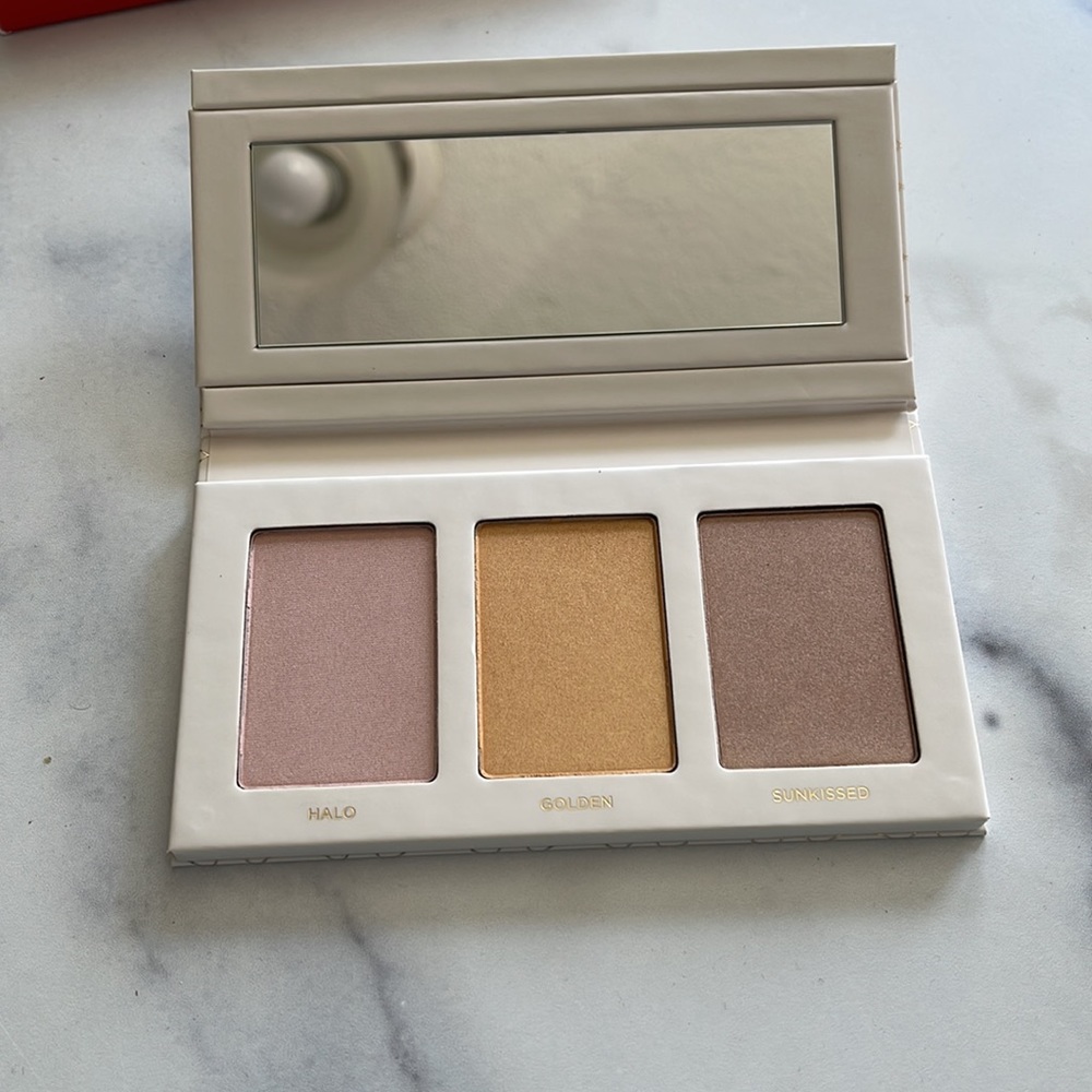 Beautycounter First Light Highlighter Palette